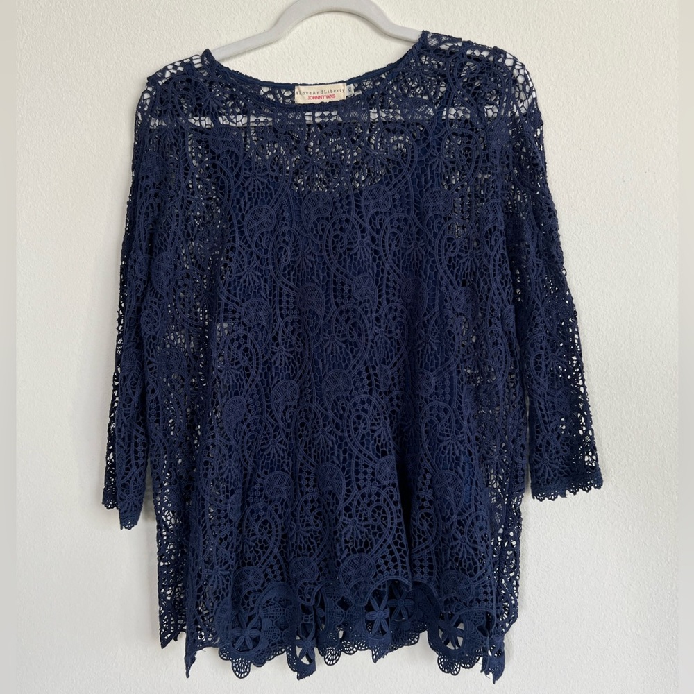 4 Love and Liberty - XS Navy Top with Lining Under